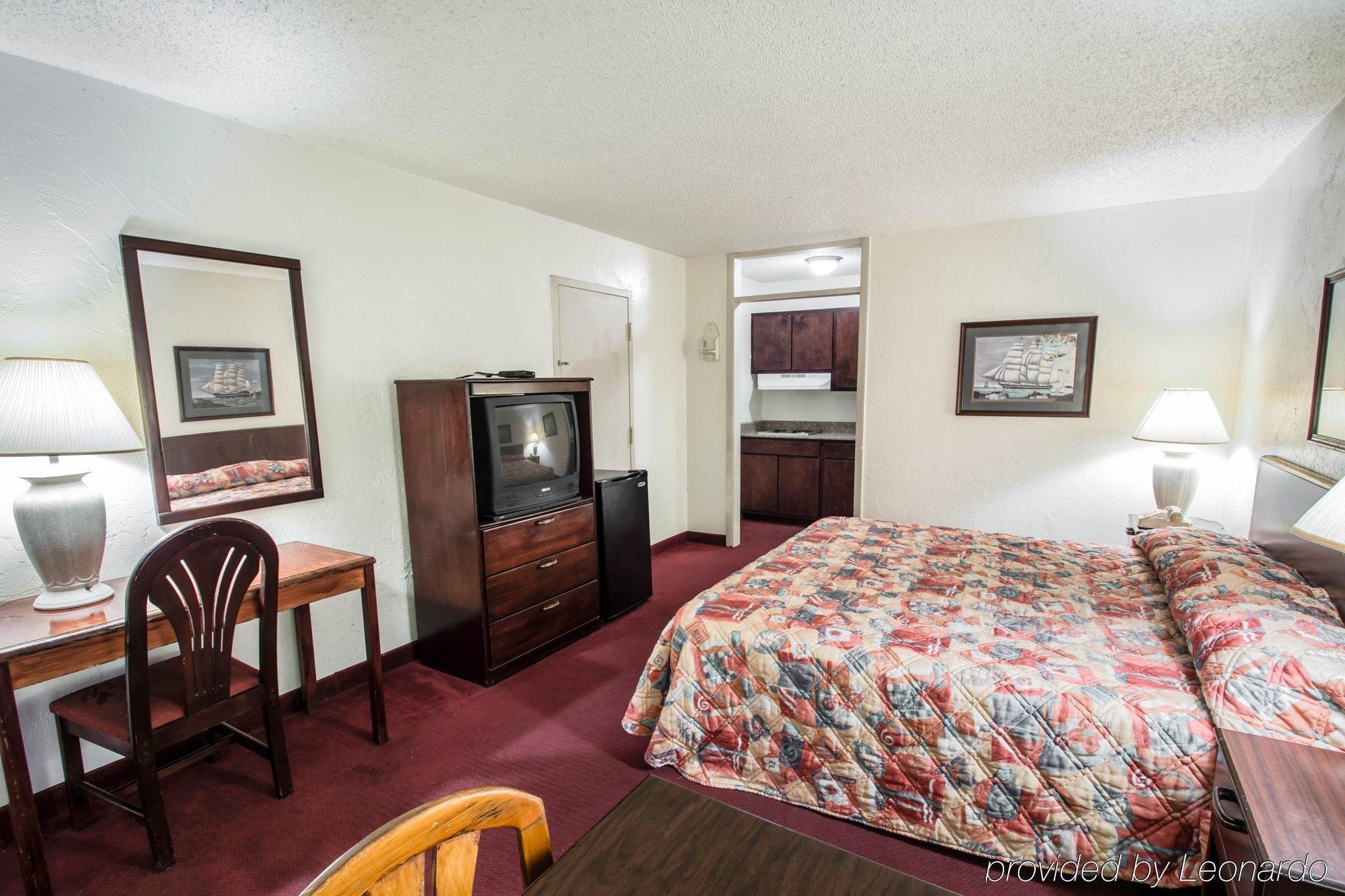 Rodeway Inn & Conference Center ออเรนจ์พาร์ค ภายนอก รูปภาพ