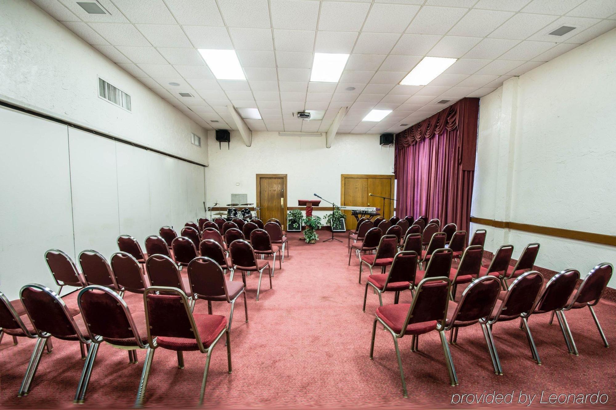 Rodeway Inn & Conference Center ออเรนจ์พาร์ค ภายนอก รูปภาพ