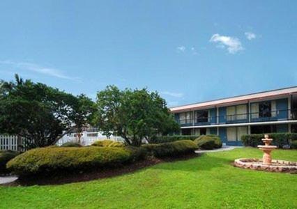Rodeway Inn & Conference Center ออเรนจ์พาร์ค ภายนอก รูปภาพ