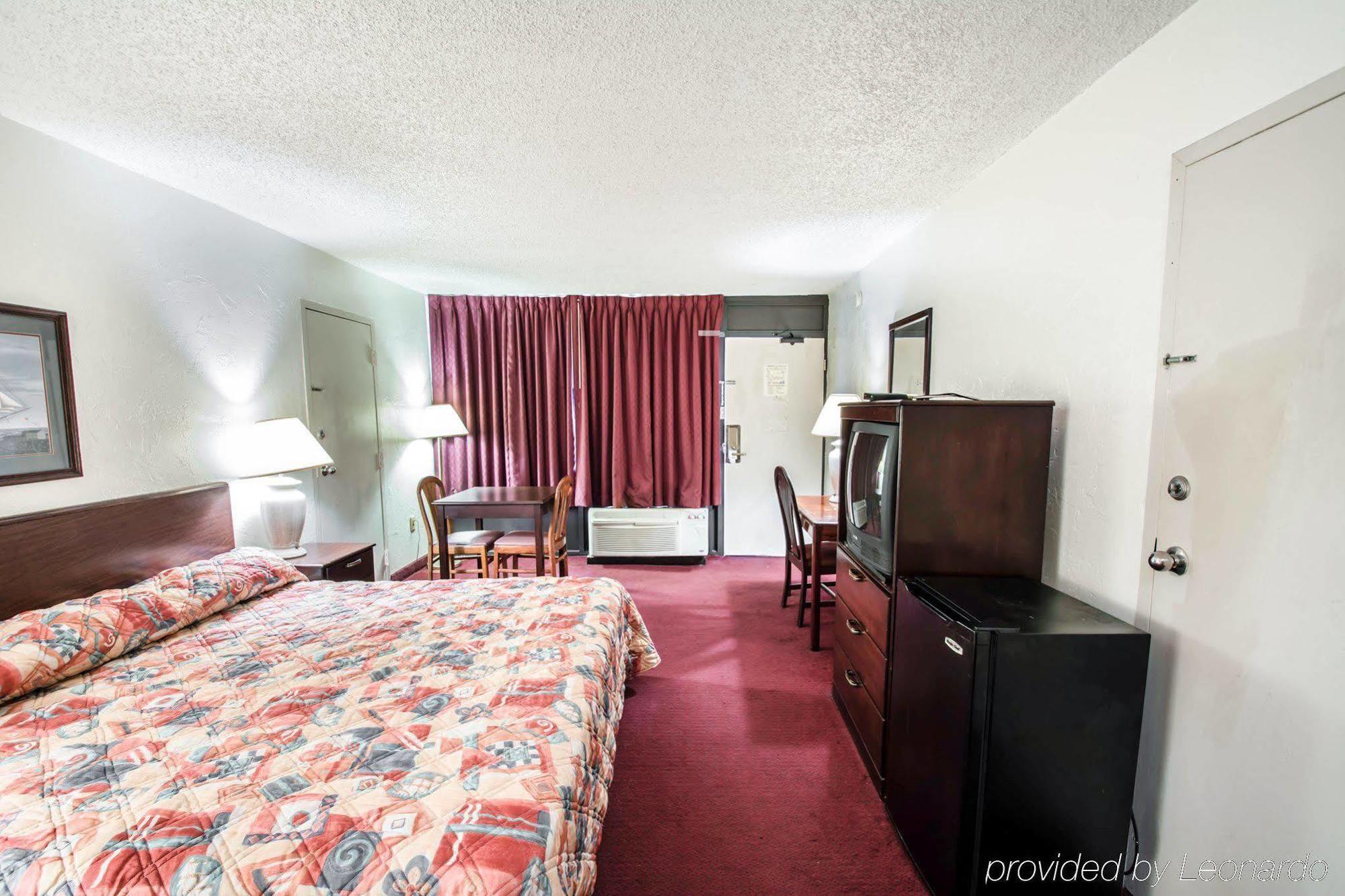 Rodeway Inn & Conference Center ออเรนจ์พาร์ค ภายนอก รูปภาพ