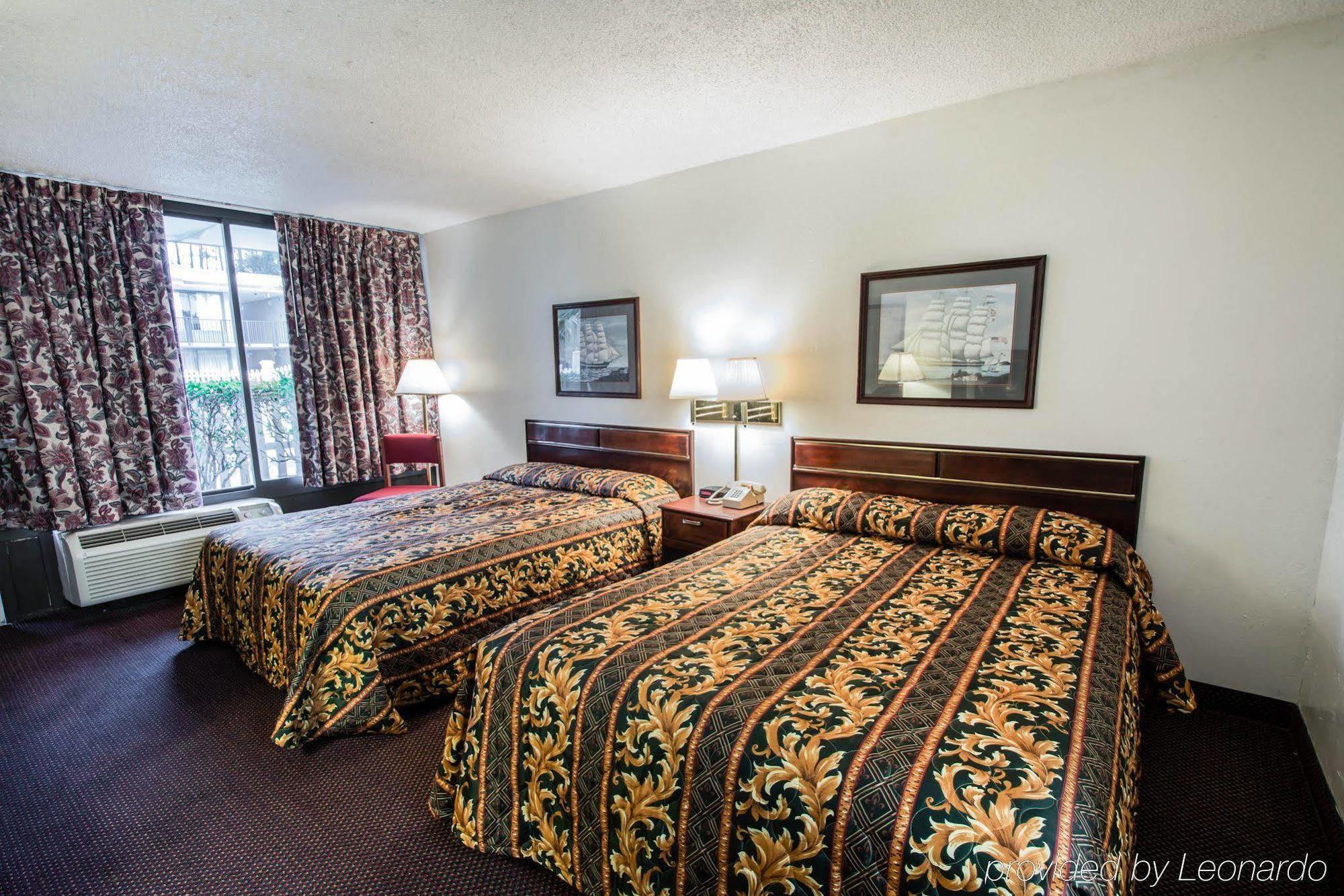Rodeway Inn & Conference Center ออเรนจ์พาร์ค ภายนอก รูปภาพ